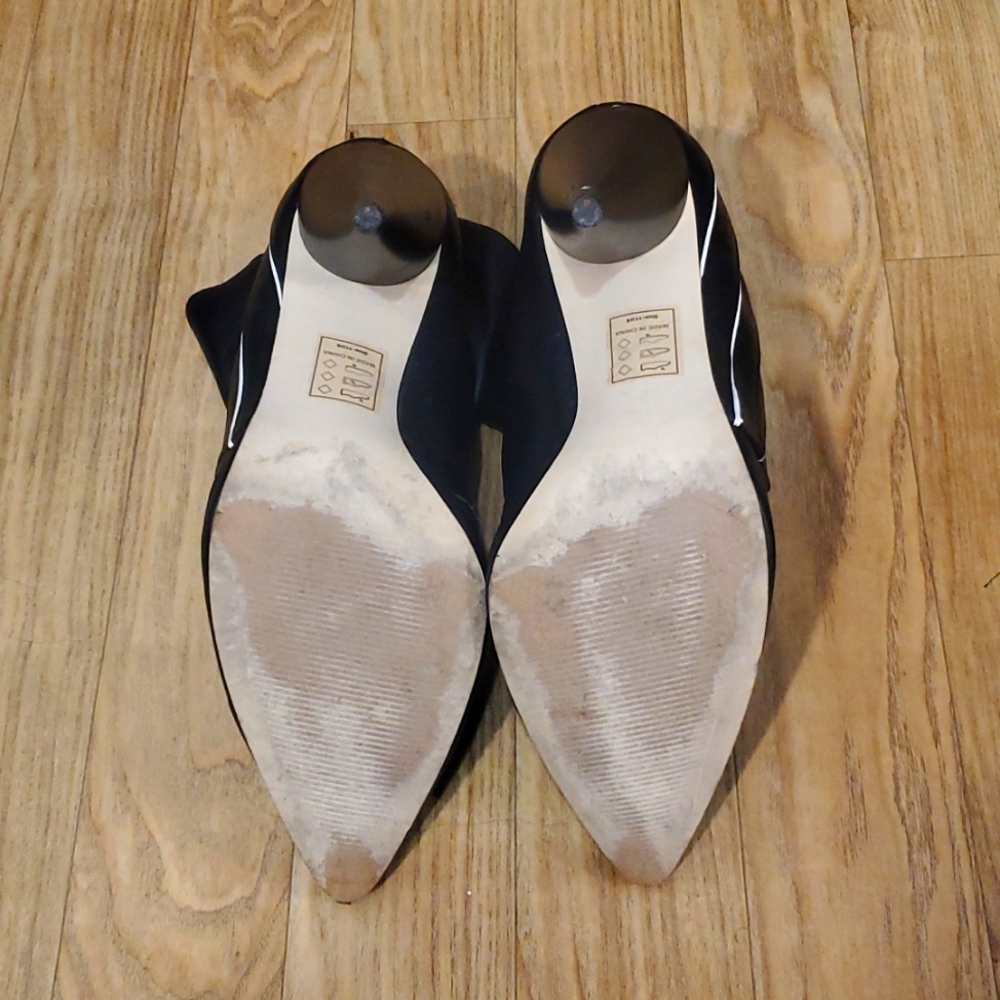 Beau+Ashe Black Booties w/stripes Size 11 - Picture 5 of 6